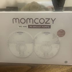 Momcozy M5 Breast Pumps