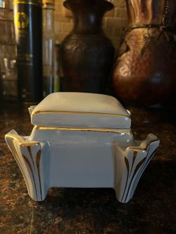 Vintage keystone smoking vanity set