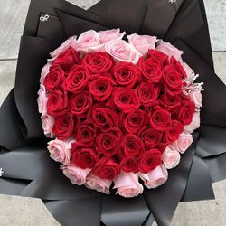 Valentines Day Ramo Bouquet Natural 50 Roses