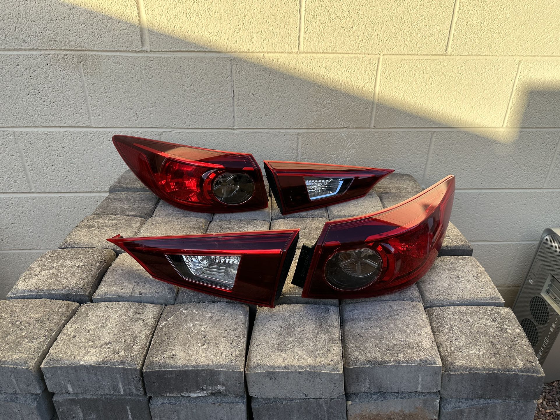 Mazda 3 Tail Light 2014-2018, Mazda Mazda3 Tailight, rear brake light, OEM ORIGINAL MAZDA PART, driver side rear light