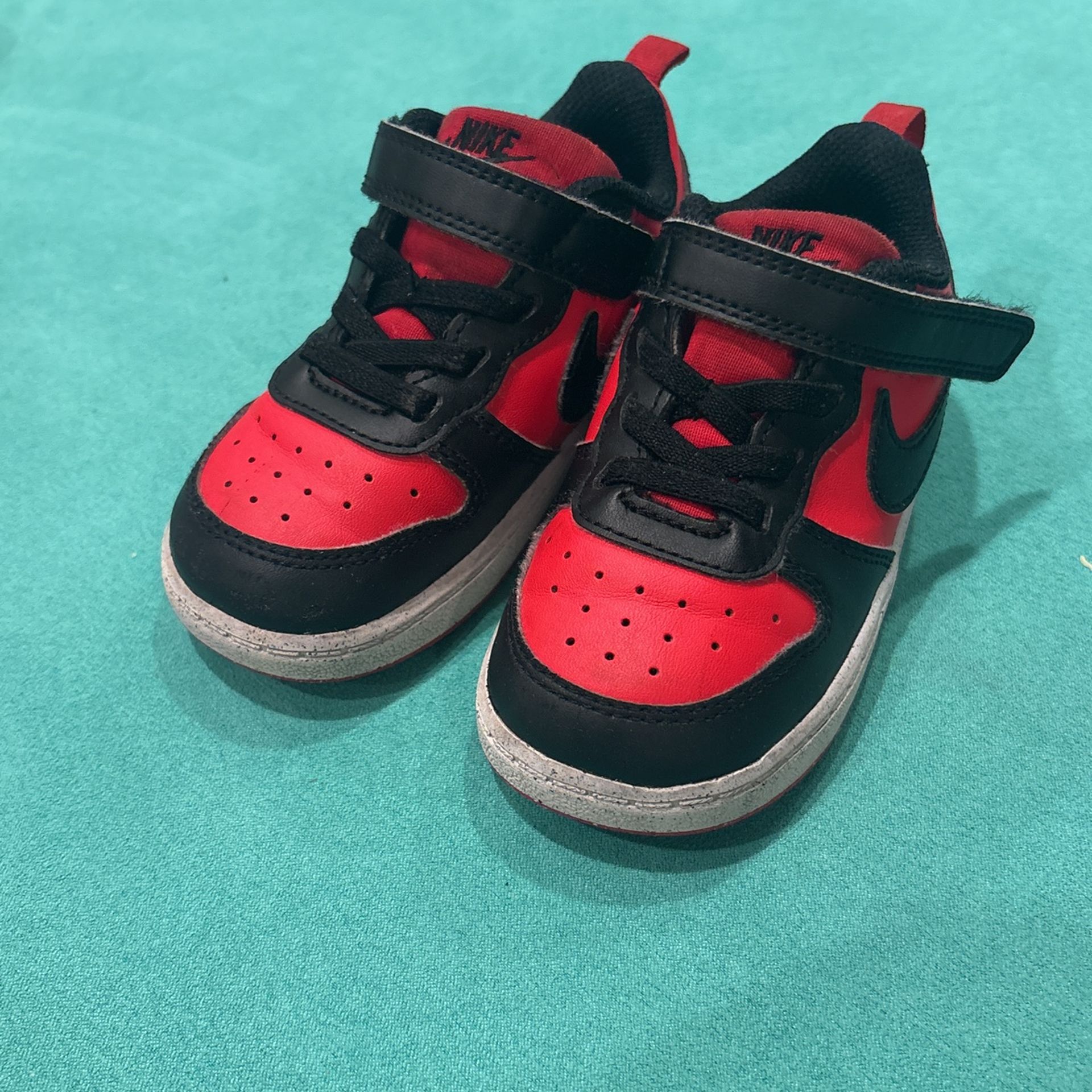 Nike Court Borough Low