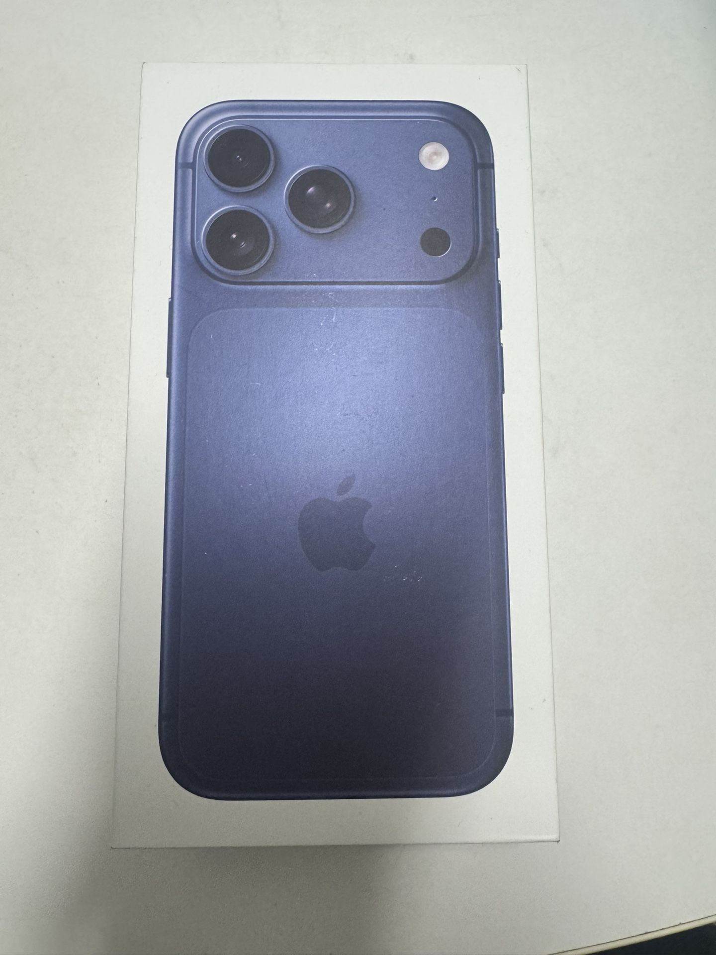 IPHONE 17s AT CRICKET