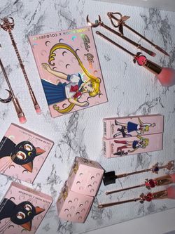 Sailor Moon x Colourpop Collection + Brushes
