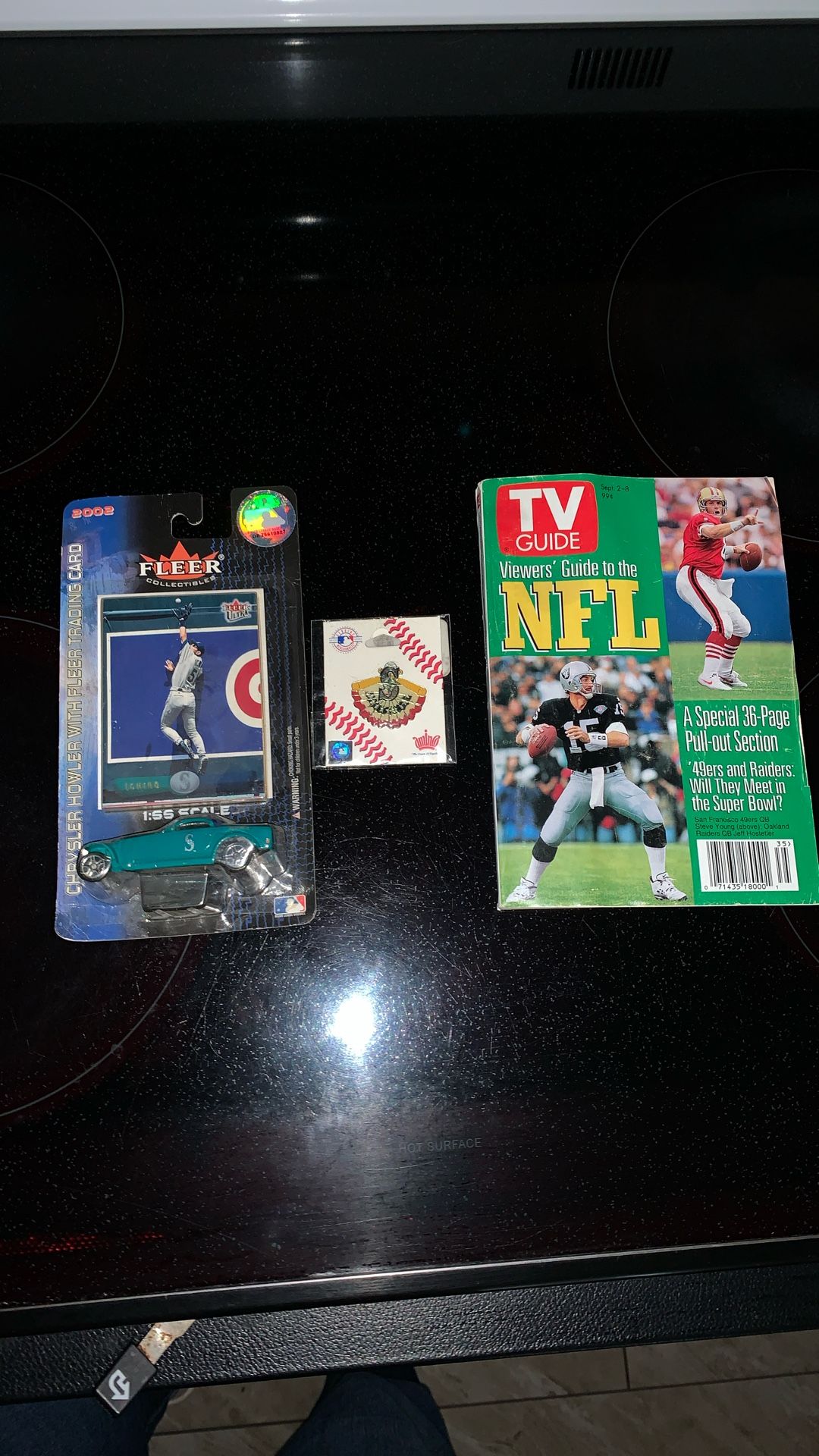 1995 Tv Guide Mariners Chrysler With Card And Vintage Mariners Pin