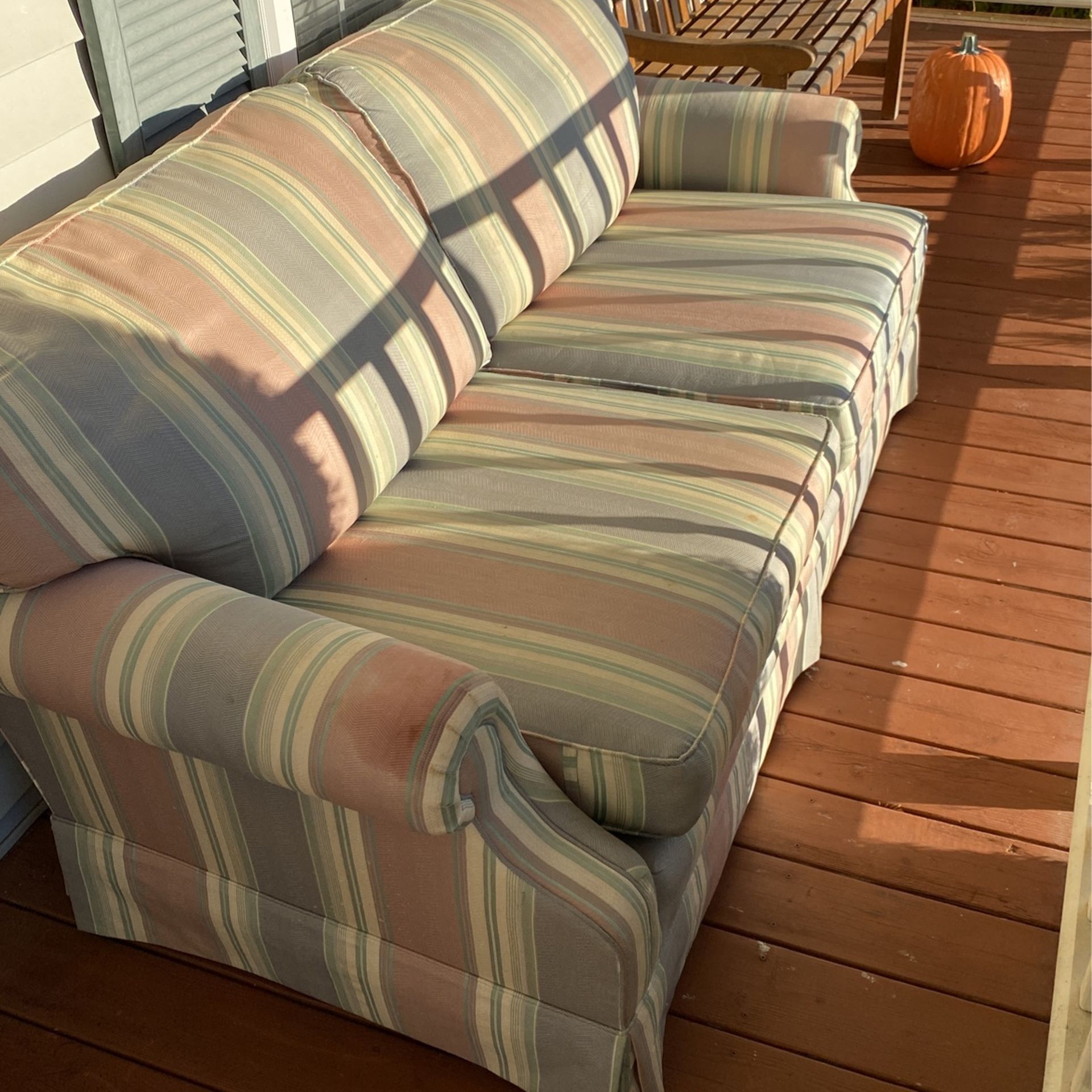 Small Couch     FREE!