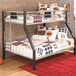 Twin/Full Bunk Bed