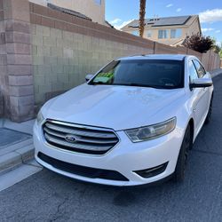 2015 Ford Taurus
