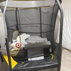 Kids Trampoline 