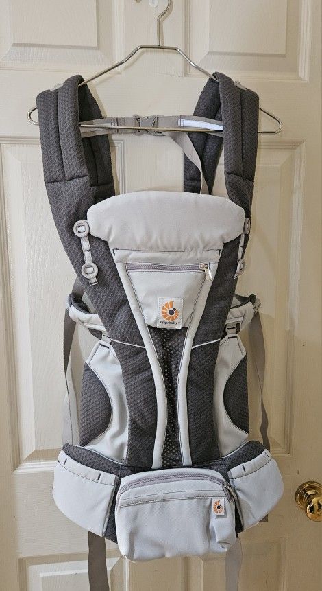 Ergobaby All Carry Positions Breathable Mesh Baby Carrier