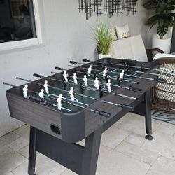 54" Foosball soccer table / fútbol de mesa