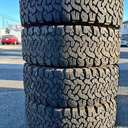 33x12.50/20 Bfgoodrich Ko2 Tires Con 80% De Vida Las 4tires 📣✅️