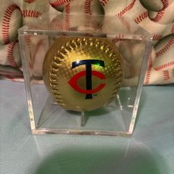 Gold MLB Twins baseball