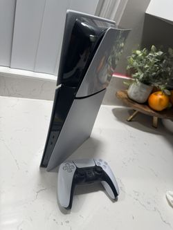 PS5 Slim Digital Edition 