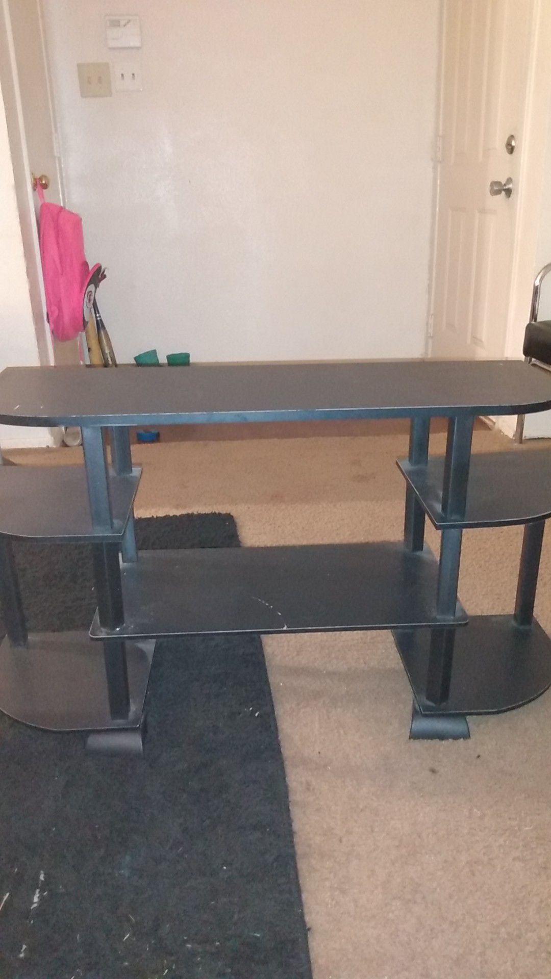Nice Tv Stand asking 15$