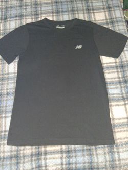 Size M New Balance Black Crew Neck T-Shirt