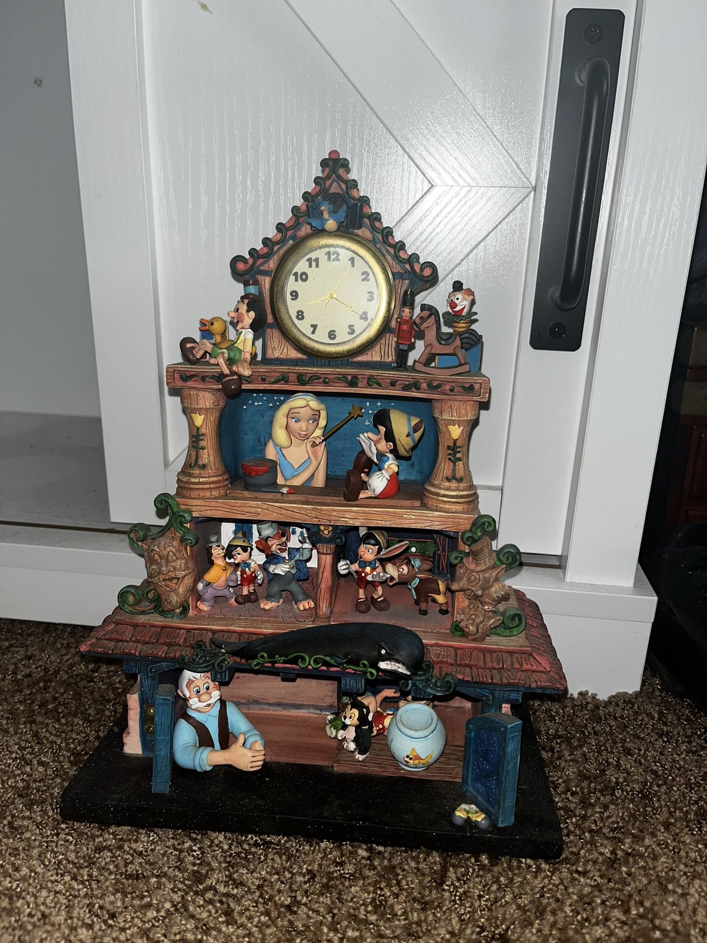 RARE VINTAGE PINOCCHIO DISNEY MAGIC MOMENTS IN TIME CLOCK