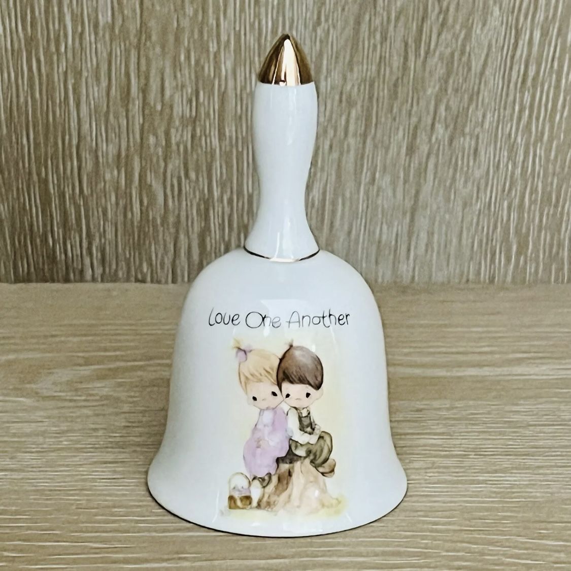 1984 Vintage Orig. Label Enesco Precious Moments Love One Another Porcelain Bell