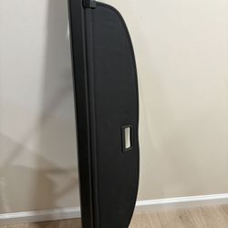 Nissan Rogue Cargo Cover (2014–2020) – OEM