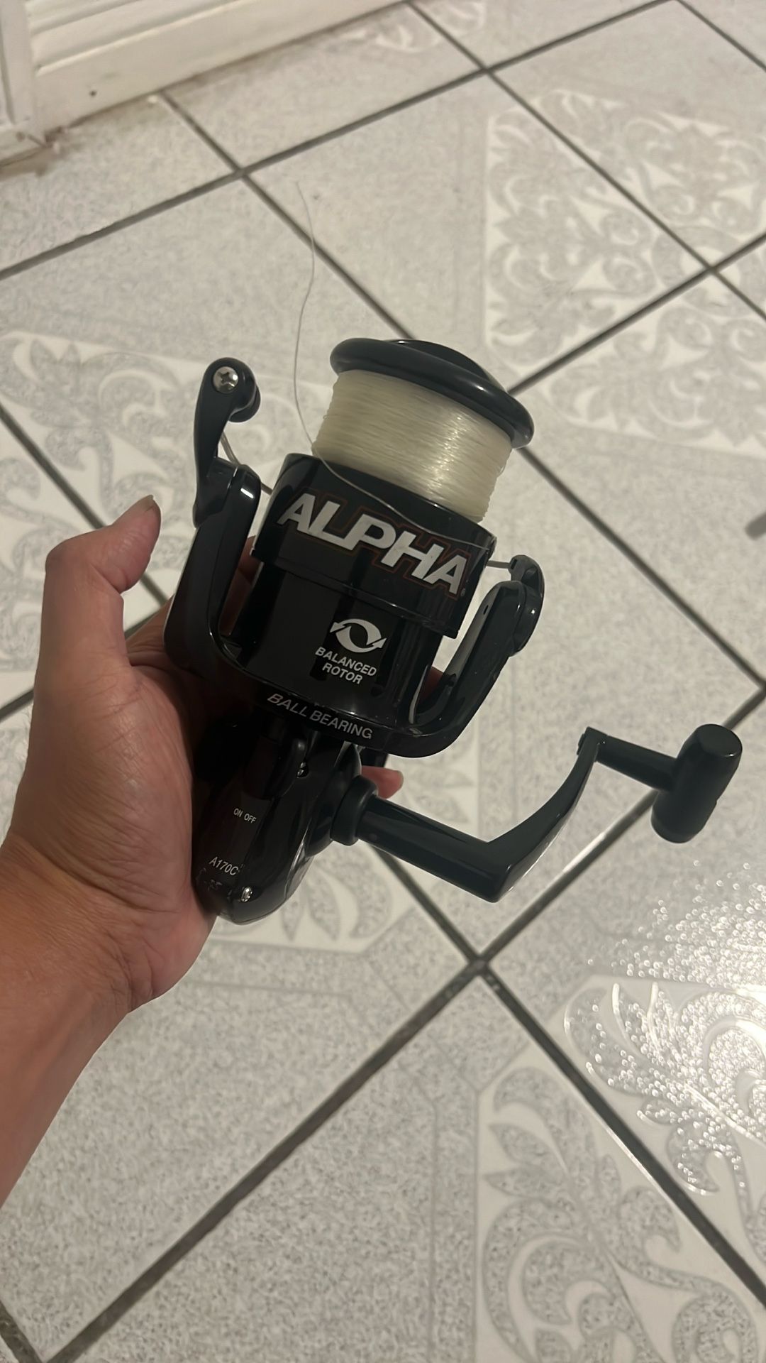 Shakespeare Alpha Black Big Fishing Spinning Reels Like New