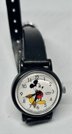 vintage Lorus Disney Mickey Mouse watch