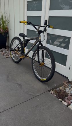 Throne wheelie bike trades only!!