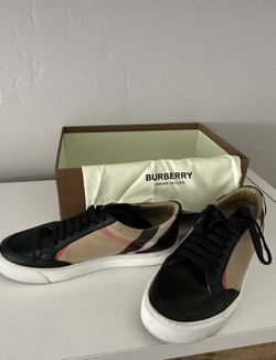 Burberry Shoes Women