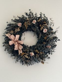 Holiday Wreath Dry Flowers