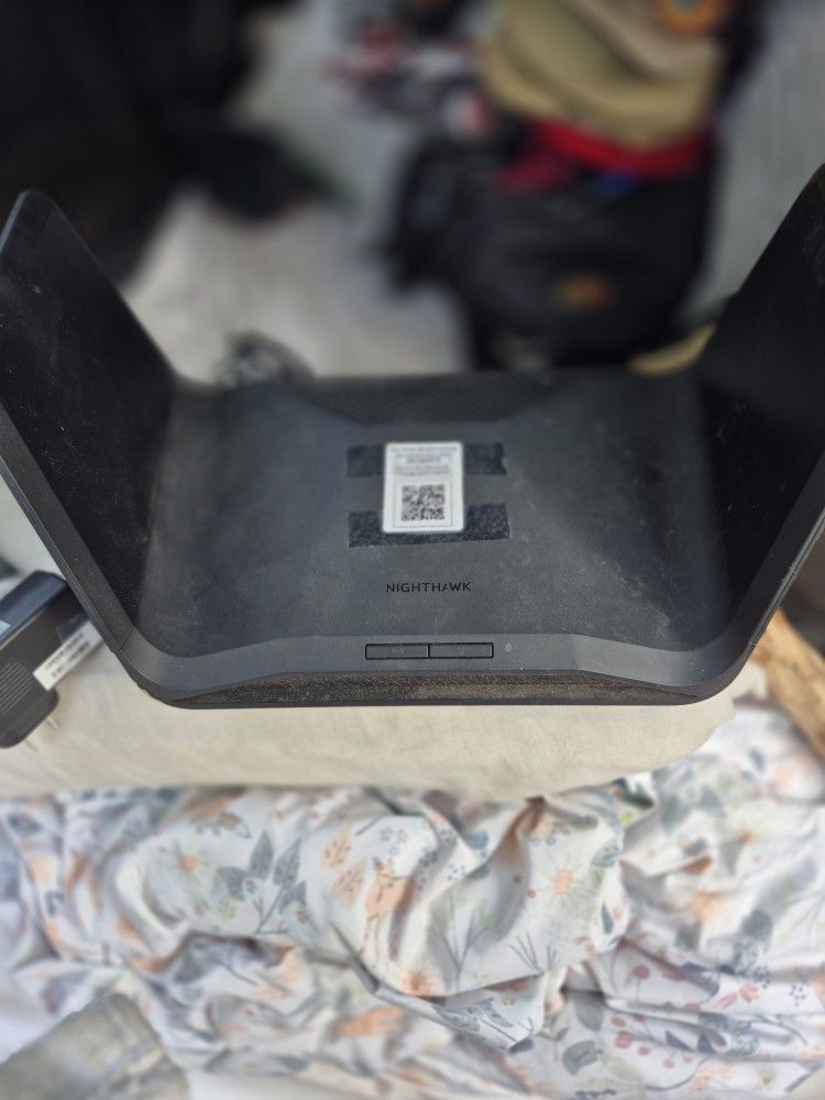 NetGear NightHawk Model: RAX70
