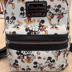 Lounge Fly Mickey & Mini Backpack