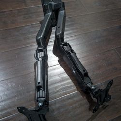 WALI Dual Monitor Wall Mount – Fits up to 2x 32" Monitors – Great Condition!