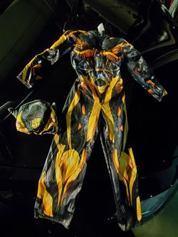 Transformers bumble bee kids size 3-4