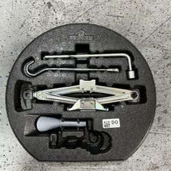 2022-2024 HONDA CIVIC SEDAN EMERGENCY SPARE TIRE WHEEL SPACER W/ TOOL 2.0L NEW