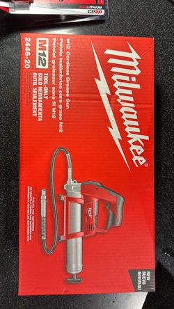 Milwaukee Cordless Grease Gun Combo w/Battery & Charger