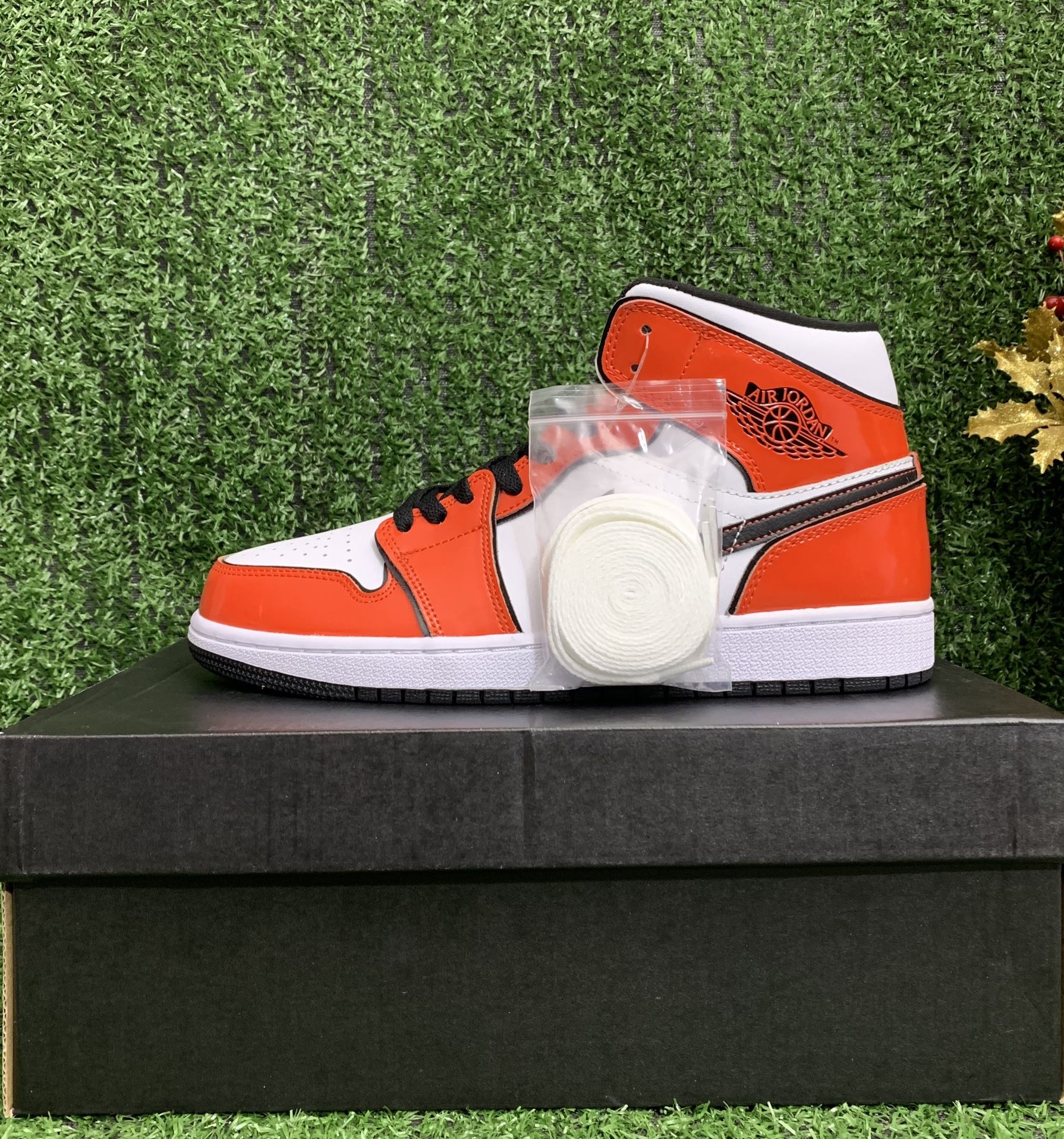 Nike Air Jordan 1 Retro Mid Orange Shoes