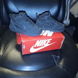 Basically Brand New Nike's Only Worn Once 7c Brand New 50 Bucks Asking $35 Or Best Offer
