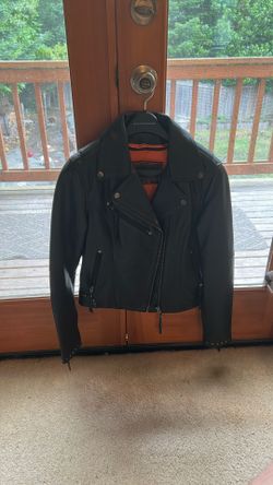 Women’s Leather Jacket