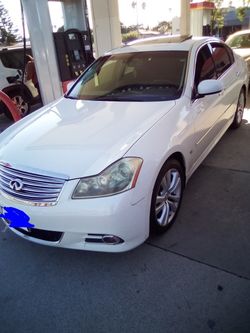 2010 Infiniti M35
