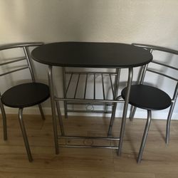 Dining / kitchen table - 3 Pc