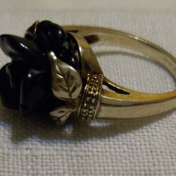 Onyx Flower Ring