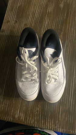 Jordan 2 size 9.5 white and black great condition