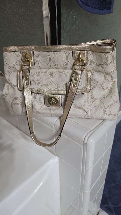 Coach Purse & Wallet Set