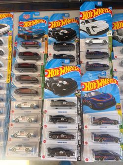 Hot Wheels Porsche Die-Cast Car Collection selling 3 dollars and up each one