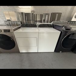 Whirlpool Washer And Dryer Set “27 ( Lavadora Y Secadora )