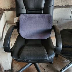 Free Chairs