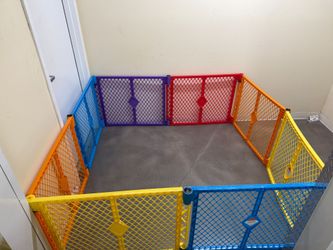 Toddleroo North States Superyard Colorplay 8 Panel Play Yard Free Standing 26" Tall Adjustable