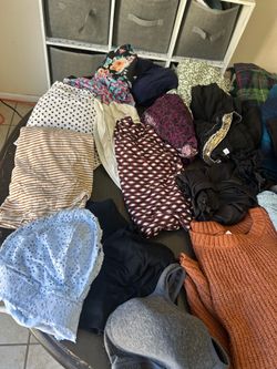 2x women’s clothes