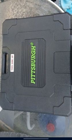 Pittsburgh 225 Piece Tool Set