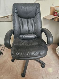 Black Office Chair with High Back
