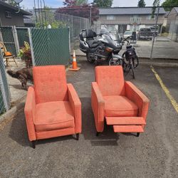 Recliner Chairs 