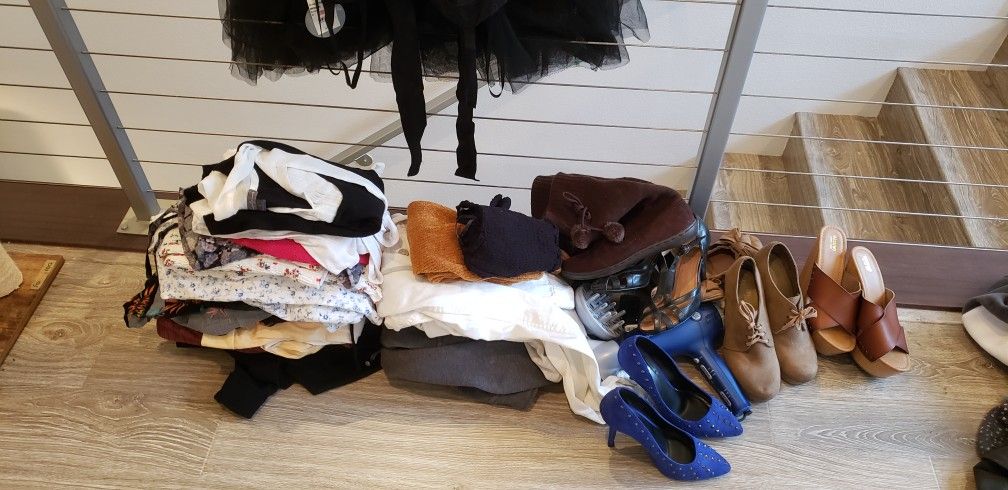 Womens Clothes, Shoes, Blowdryer